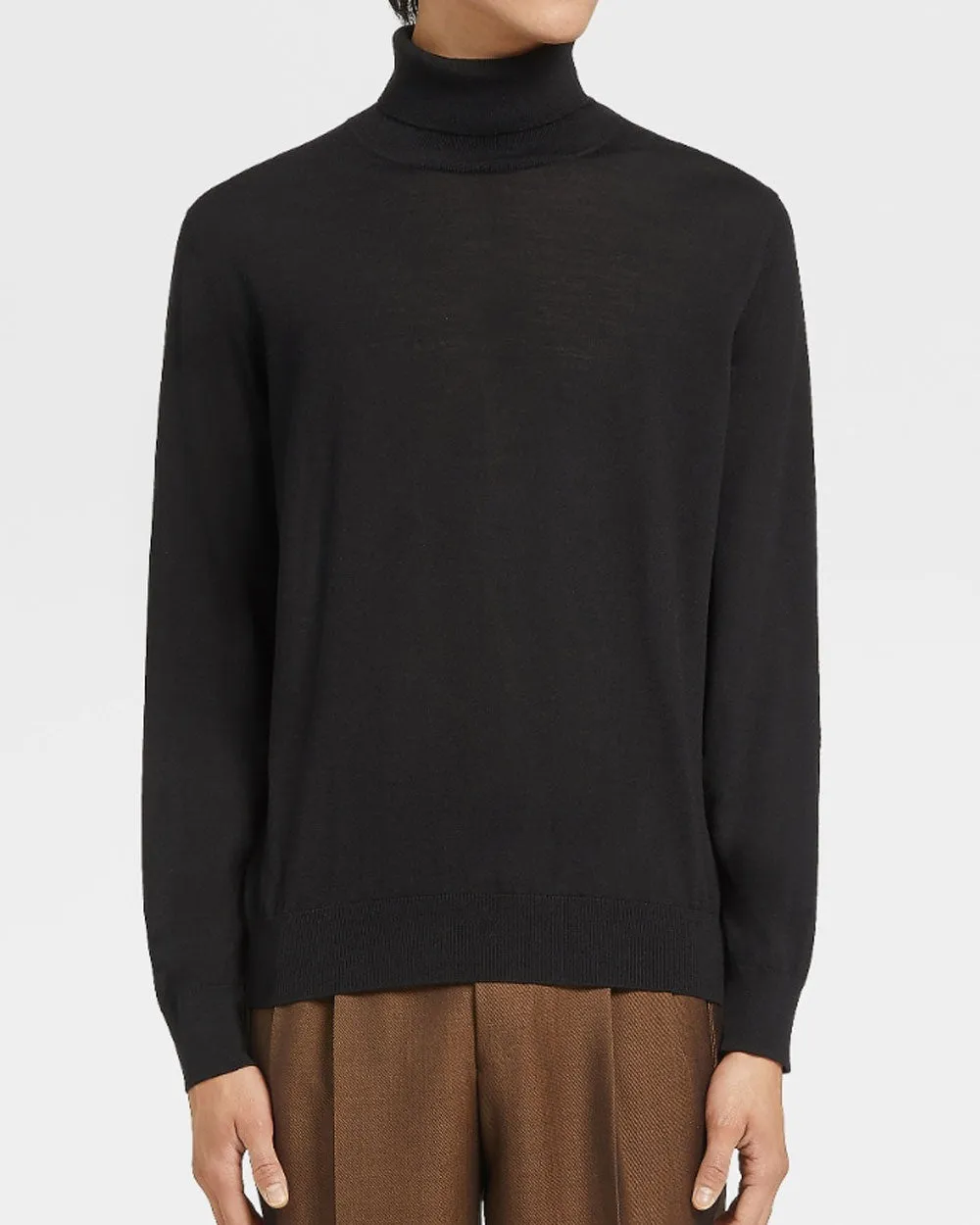 Black Cashseta Light Turtleneck