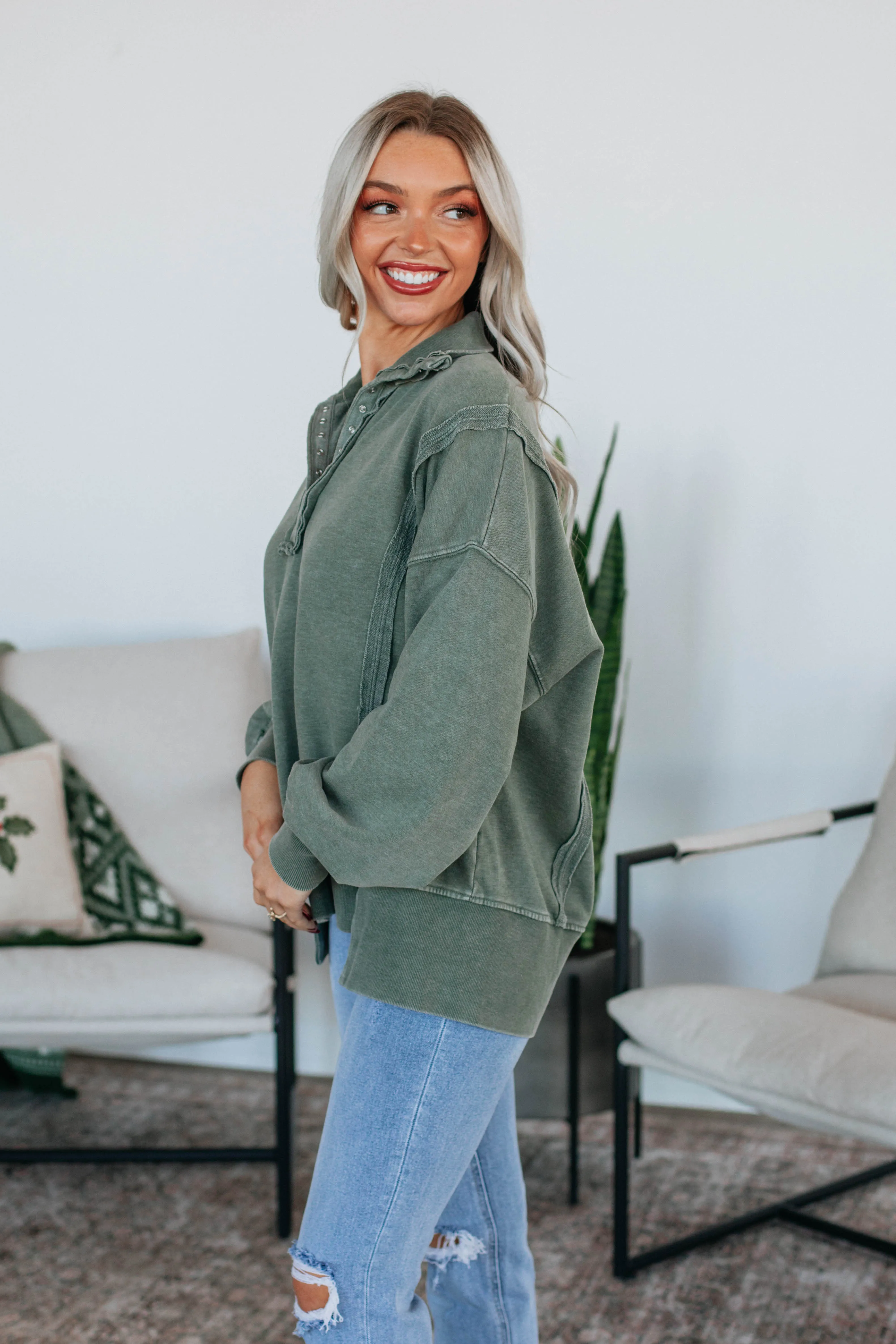 Cadence Pullover - Olive