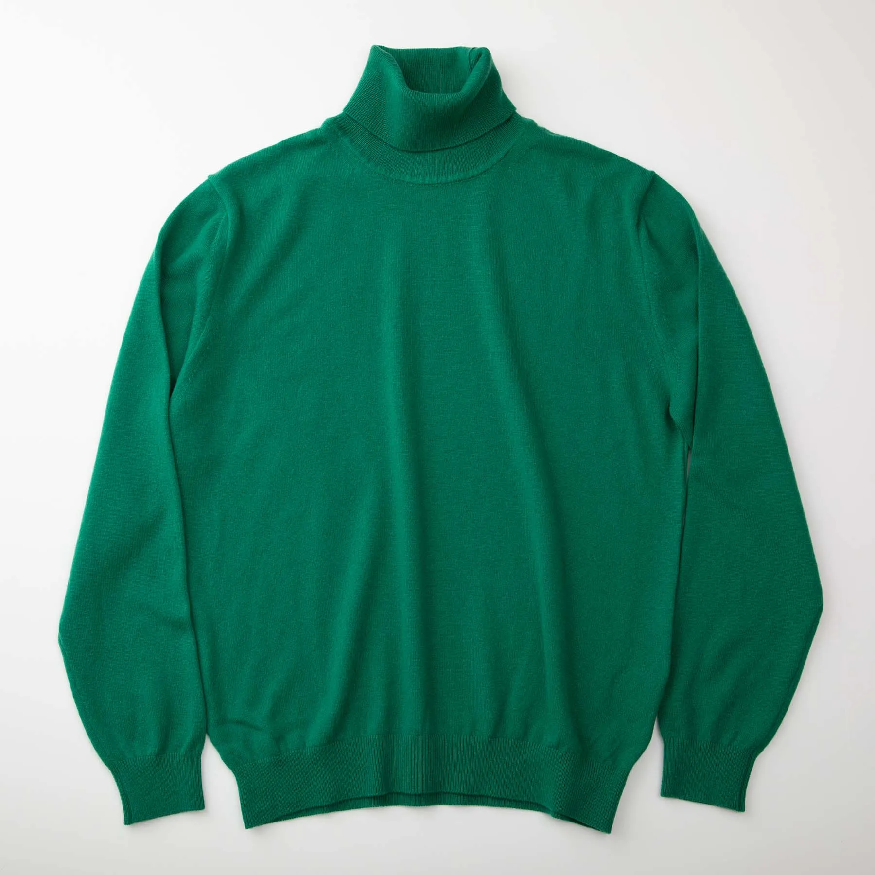 CASHMERE TURTLENECK