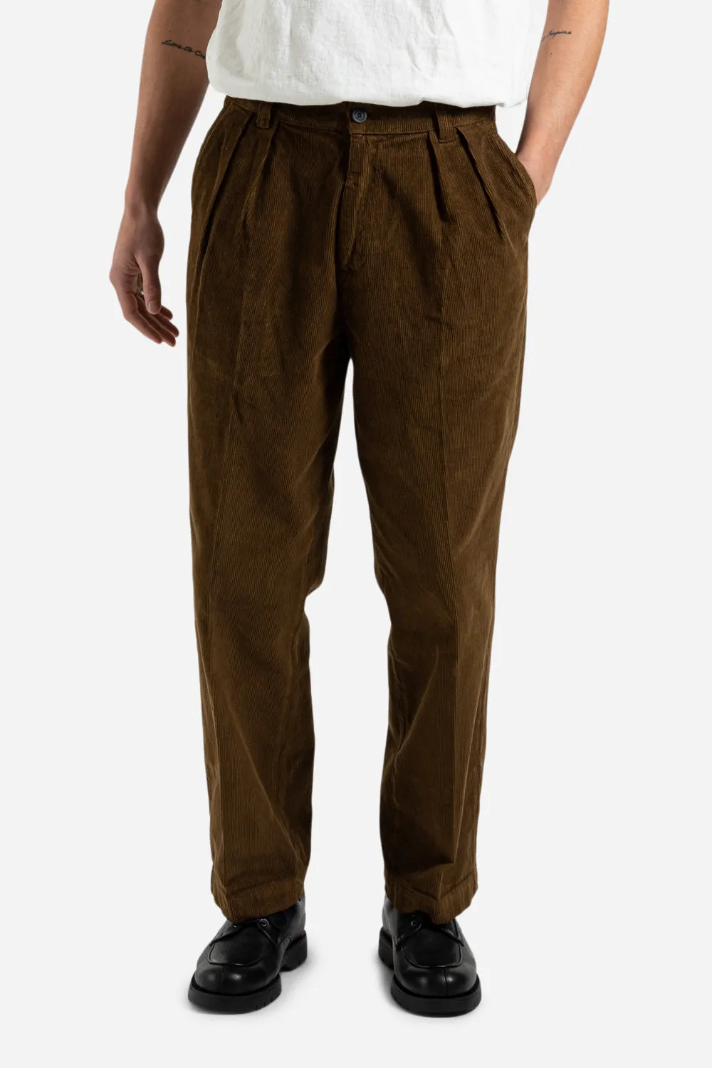 Double Pleat Wide Leg Corduroy Pant - Brown