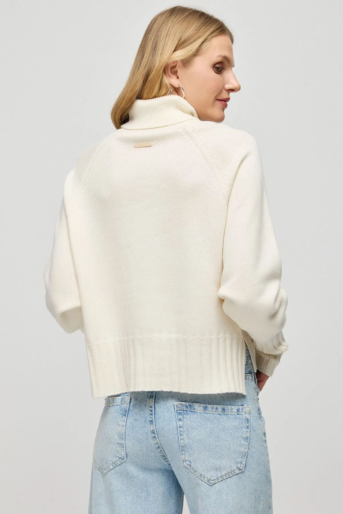 Ecru Cashmere Wool Romy Turtleneck Bat Sleeve Crop Women's Sweater