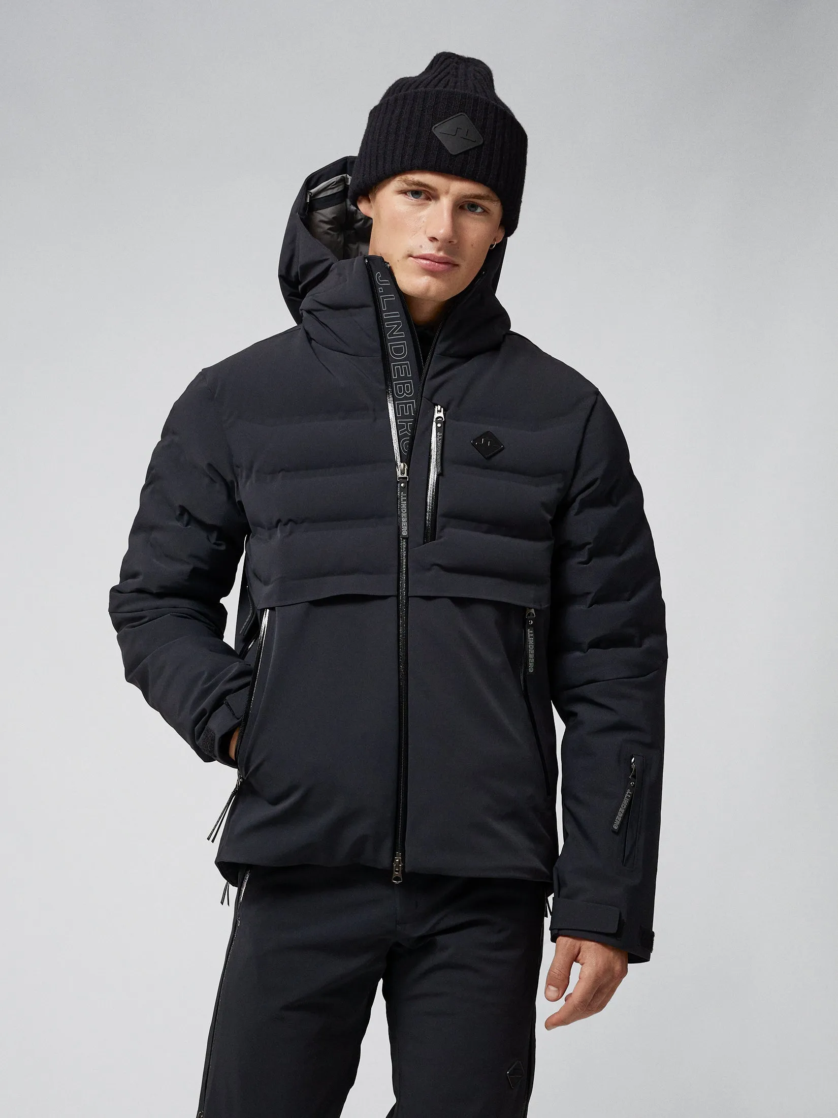 ORBIT HYBRID DOWN JACKET / Black