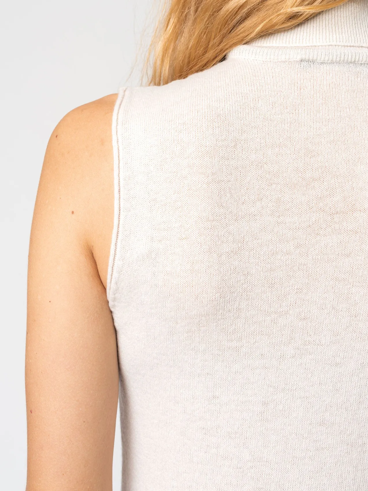 Sleeveless Cashmere Turtleneck Knit