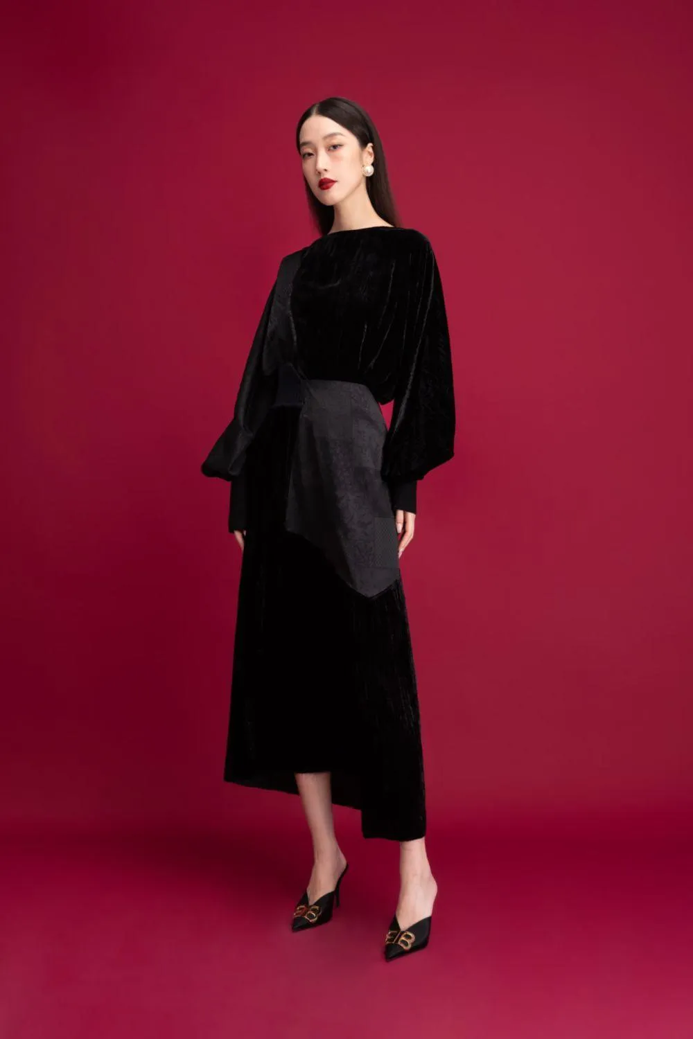 Tala A-line Side Slit Velvet Midi Skirt