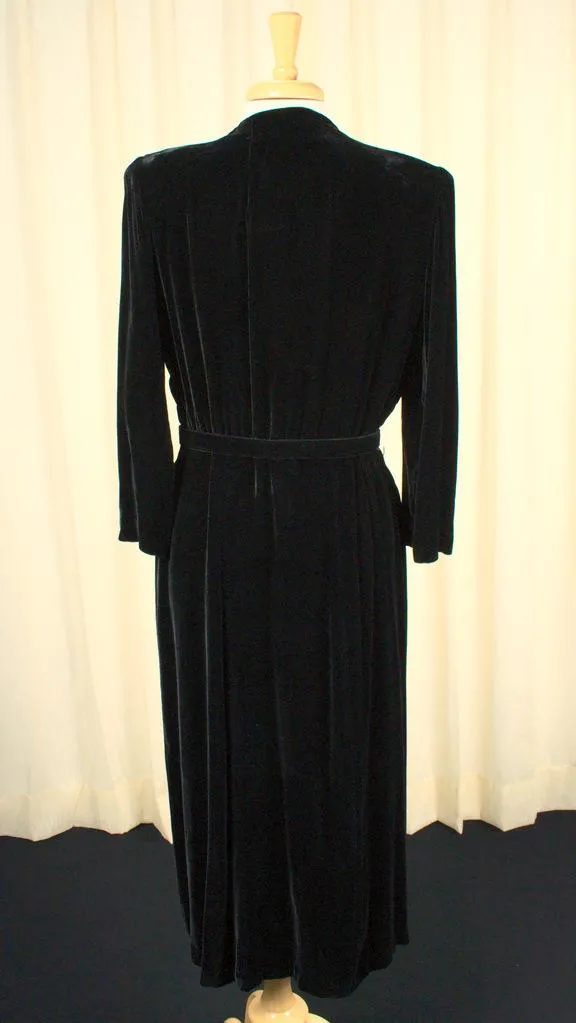 Vintage 1940s Black Velvet Collar Dress