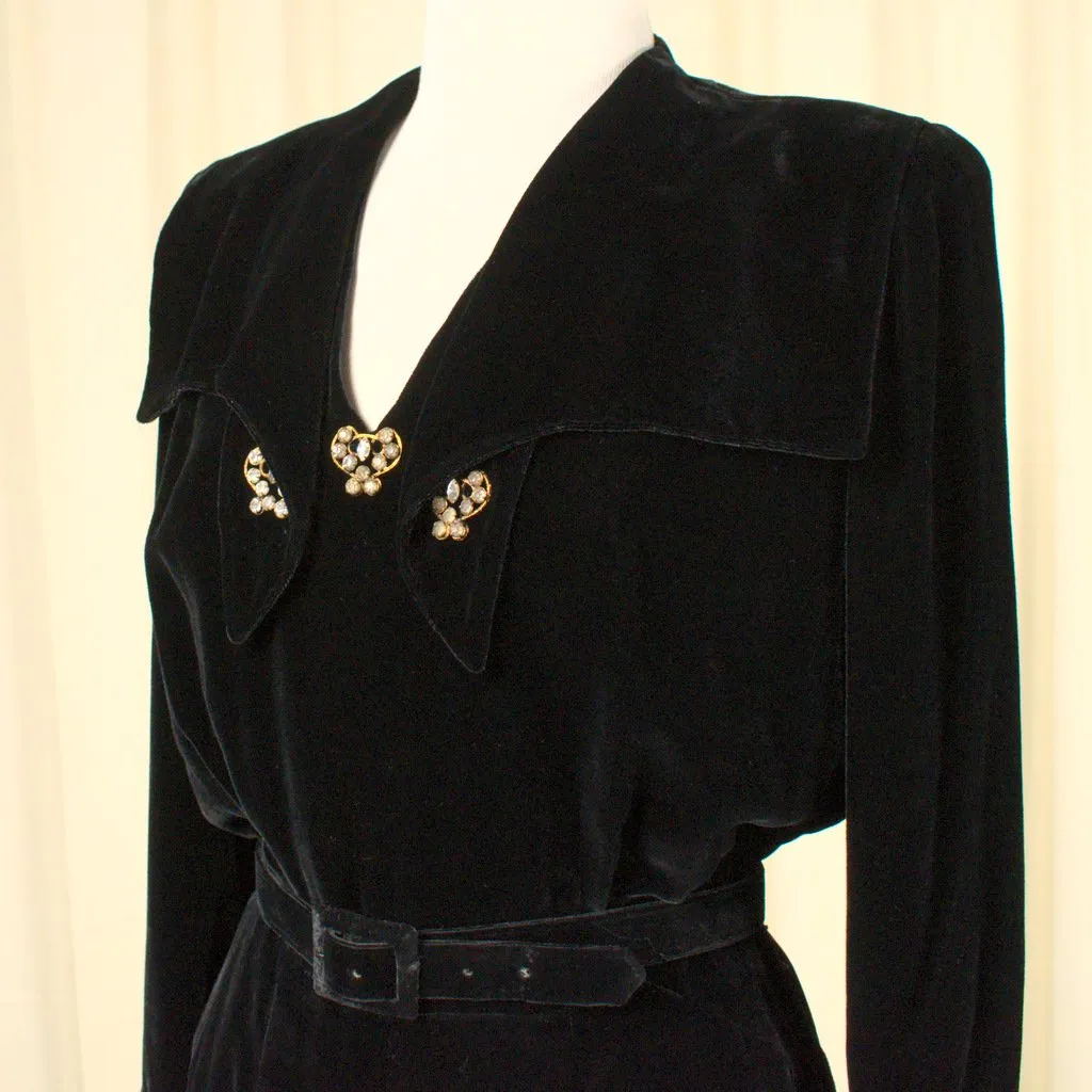 Vintage 1940s Black Velvet Collar Dress