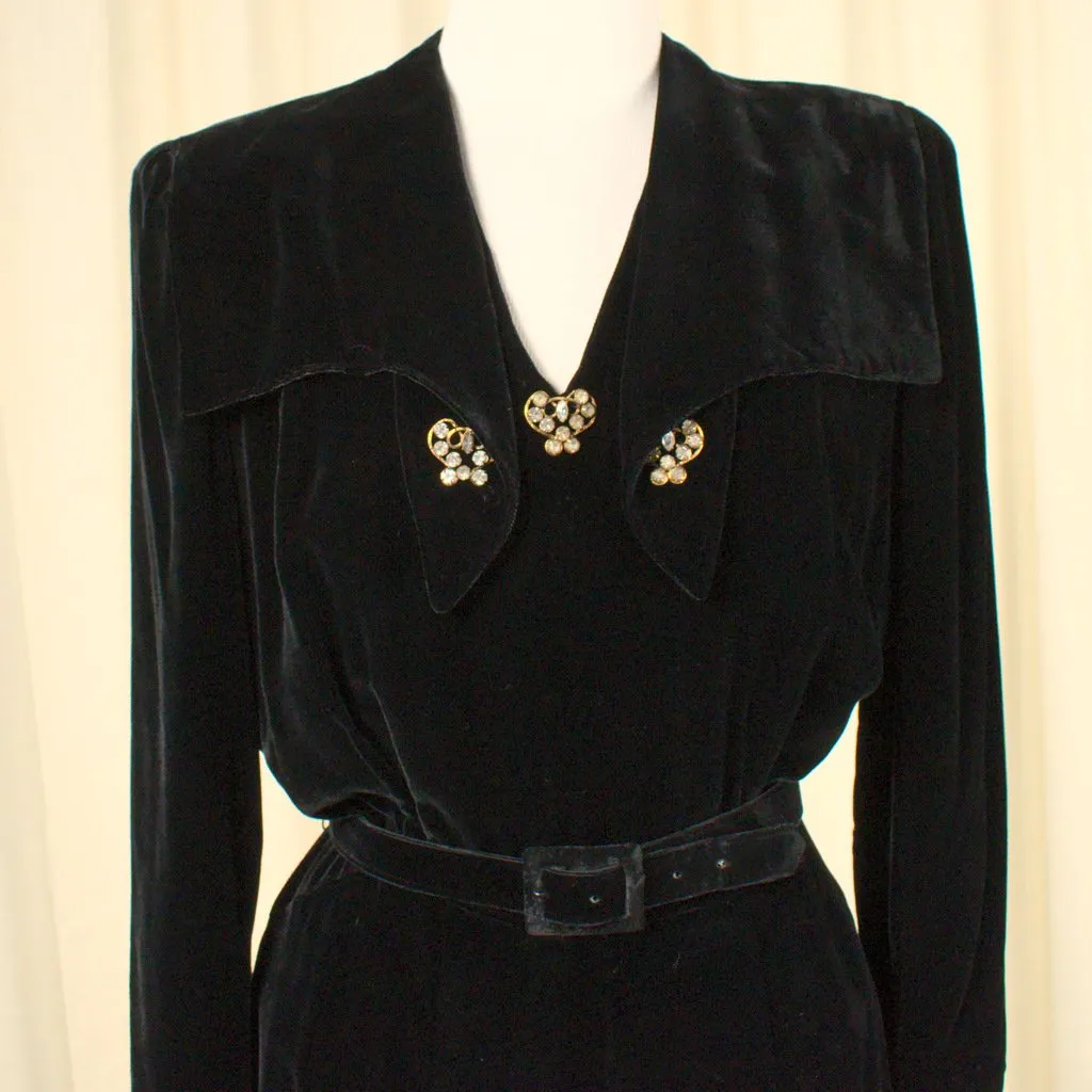 Vintage 1940s Black Velvet Collar Dress